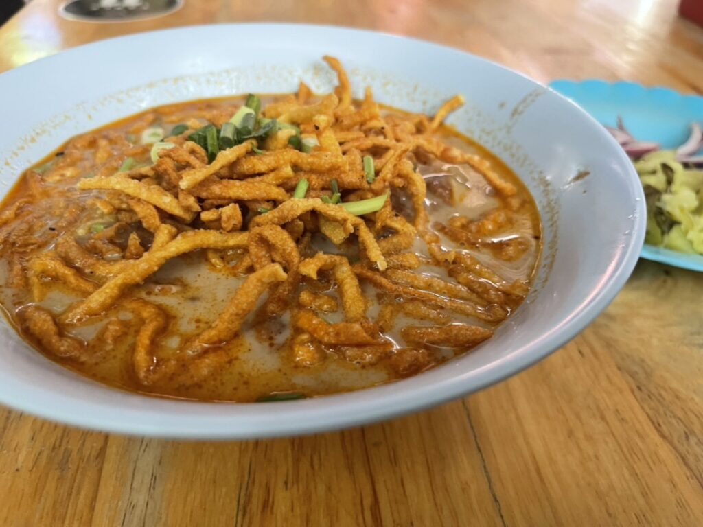 揚げ麺のクローズアップ