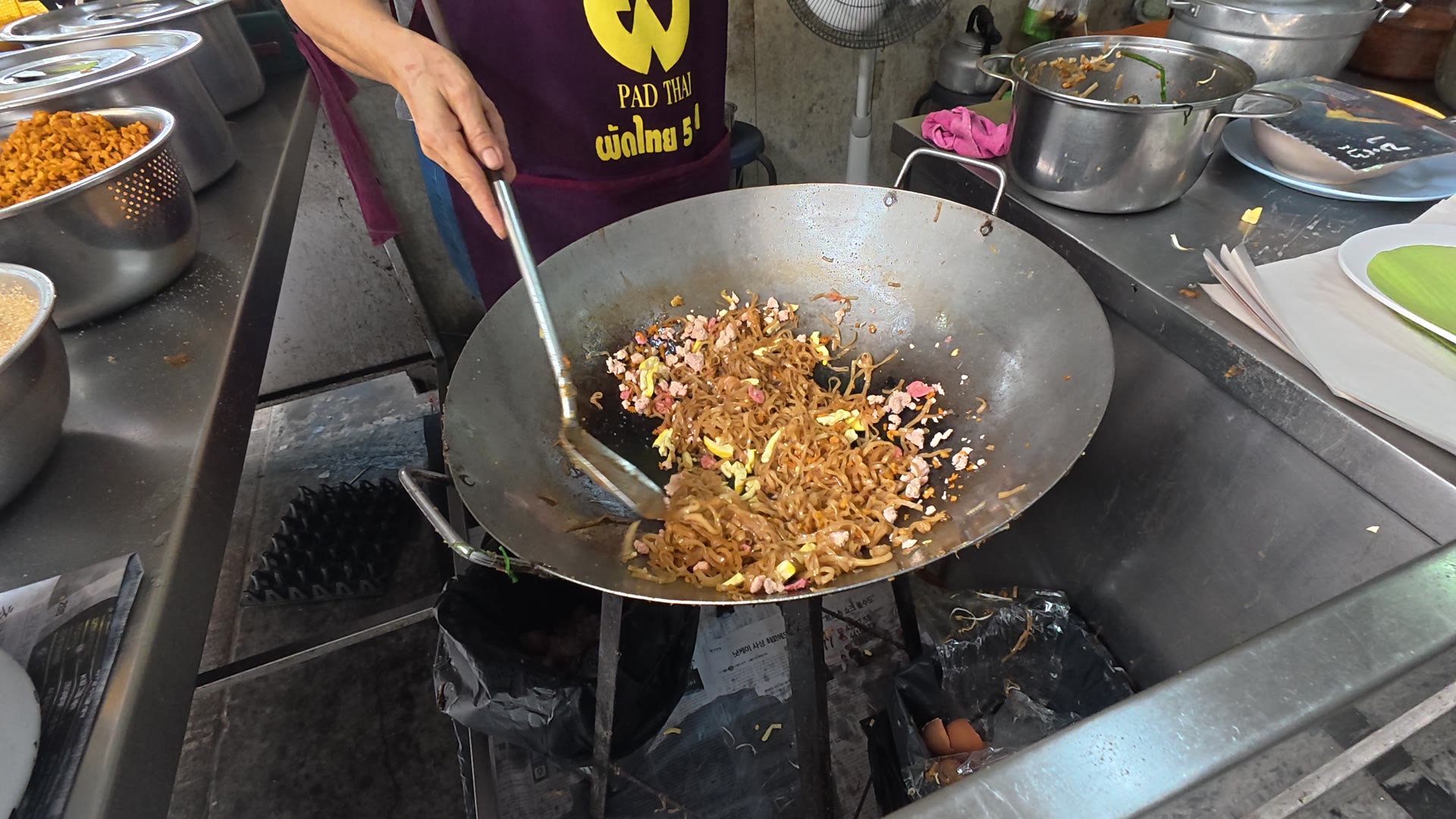 調味料で味を整える