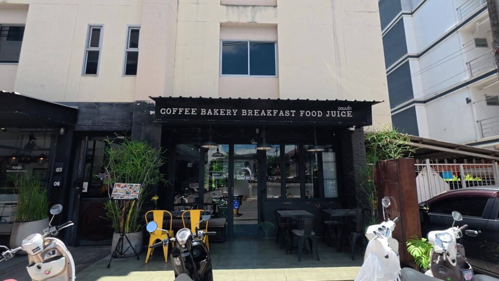 Ombra Caffeの外観と看板