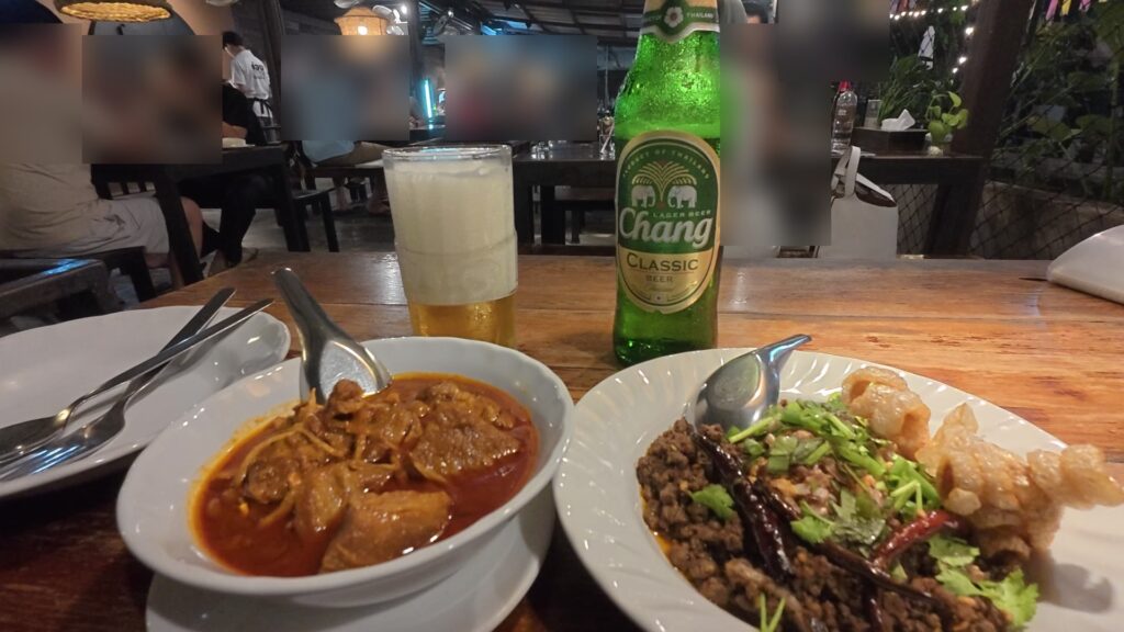 料理2皿とチャンビール