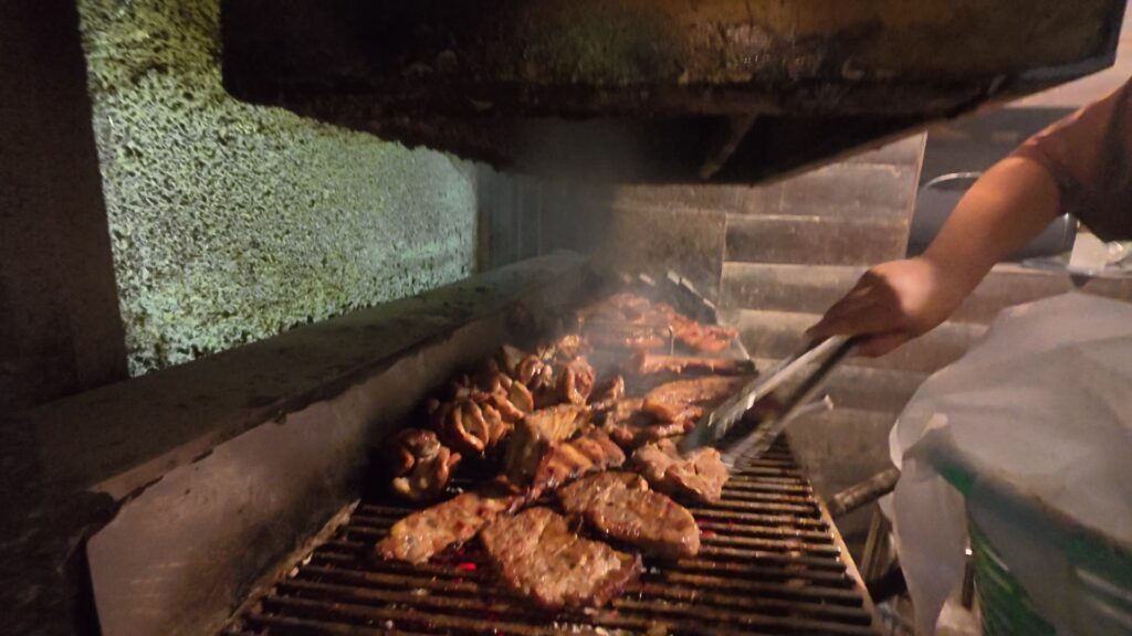 網焼き中の肉